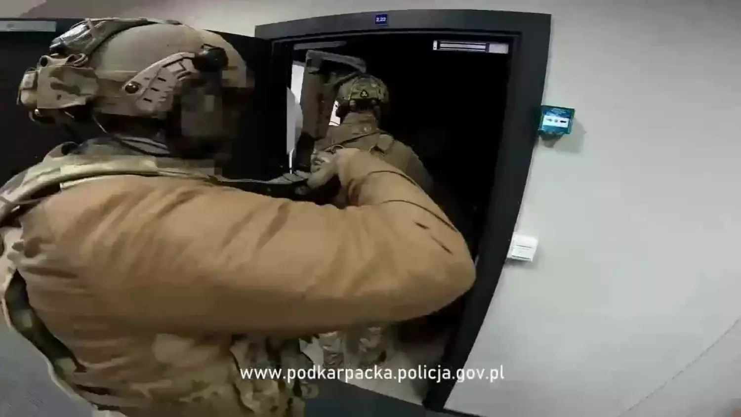 303-253432.mp4